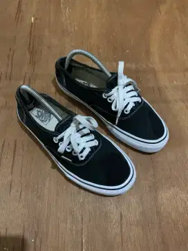 Vans Authenthic black