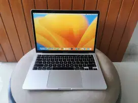 Macbook Pro 2020 13inch Core i5 16GB 1TB CTO