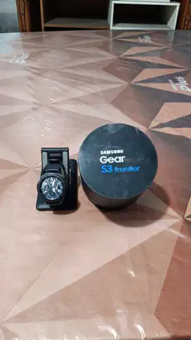 smartwatch samsung gear S3 frontier fullset fungsi normal batere awet