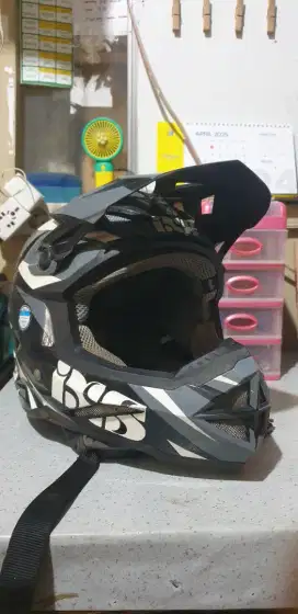 Helm mtb enduro downhill fullface bekas IXS size XL