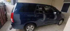Kijang innova G MT 2005 langka kilometer rendah