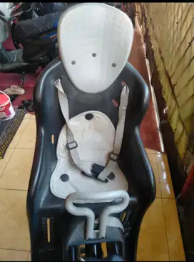 Boncengan sepeda anak
