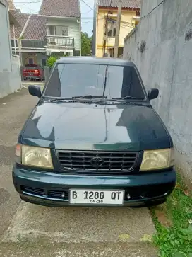 Mobil kijang KF70