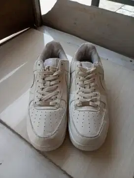 Nike Force 1 low UK 42