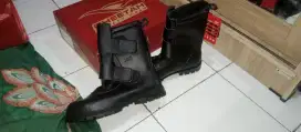 Sepatu safety merk cheetah tipe 2291 (Baru/new) size 41.43.44