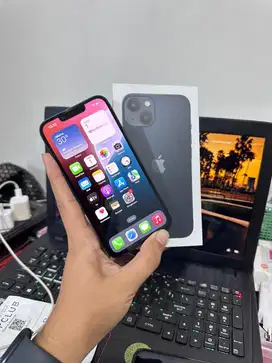 Iphone 13 128 GB Fullset Garansi resmi IBOX 4 bulan lagi bonus adaptor