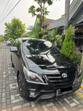 Toyota Kijang Innova 2009 Bensin
