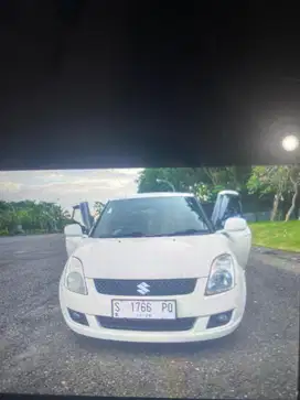 DIJUAL CEPAT SWIFT AT 2010