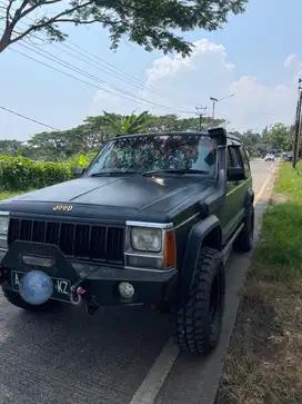 Jeep Cherokee AT Limited 97