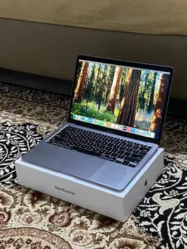MacBook Air 2020 M1 8/256