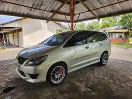 Innova Diesel 2.5 Matic, full modif