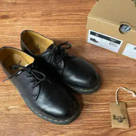 Sepatu Dr Martens 1461 Size 41