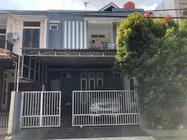 Rumah Bagus Nyaman 2 Lt Di Perumahan Cluster Ada Security Dalam Kota