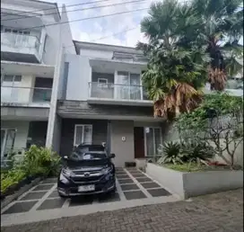 Rumah Enjoy di Sukahaji Gegerkalong dkt Setiabudi Setrasari Sukajadi