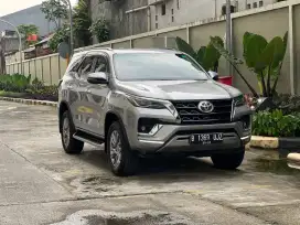 Forsale Fortuner VRZ 2.4 AT Facelift 2022