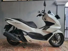 HONDA PCX 160 CBS WARNA PUTIH TAHUN 2021