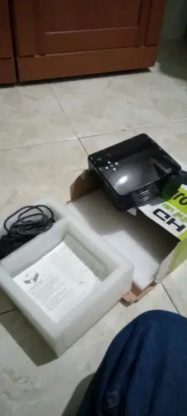 Hd mini LED projector
