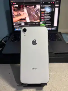 Iphone XR 128gb  inter   ( IMEI Regis/sinyal permanen)