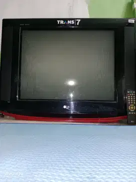 LG 32 inch Ultra Slim