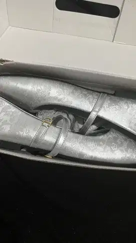Sepatu Flatshoes Wanita Gio Saverino  (baru)