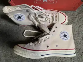 Converse 70 second like new size 40