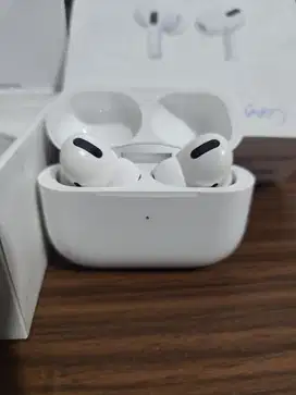 Airpods Pro with Wireless Charging Case