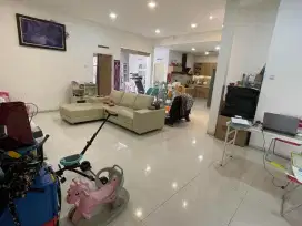 JUAL RUMAH DESIGNER INTERIOR DI SAYAP PAJAJARAN CICENDO BANDUNG