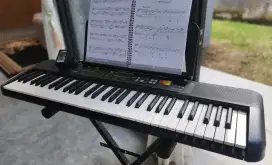 Keyboard Yamaha PSR F52