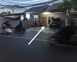 JUAL CEPAT RUMAH SECONDARY LUAS SURAT SHM ON HAND DI JAGAKARSA,JAKSEL