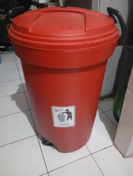 Tempat Sampah Jumbo Roda 120 liter