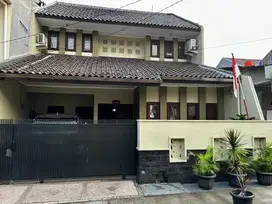 Rumah disewakan di Tebet kondisi sangat baik