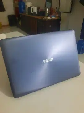Laptop Asus Vivobook 14 X442UR i5 gen 8