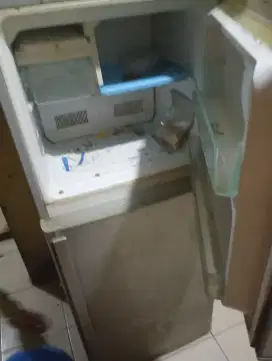 Sharp 2 pintu apa ada nya