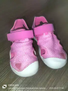 Sandal Anak Perempuan