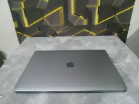 Macbook Pro Retina 15 A1990 - 2018 Touchbar Core i7 Ram 16gb Ssd 500gb