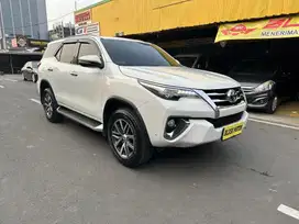 (Dp 5 jt) Toyota Fortuner VRZ matic 2017 kondisi istimewa