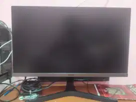 1 Set PC & Monitor (serta pelengkap lainnya)