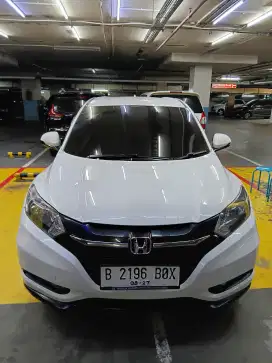 HRV 1.5 E AT 2017 Putih Metalik istimewa