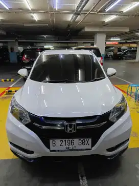 HRV 1.5 E AT 2017 Putih Metalik istimewa