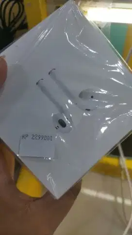 Airpods like new cuman buka segel aja belum dipakai