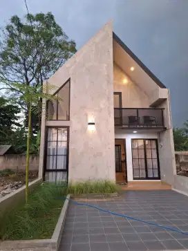 Rumah 1,5 Lantai Aesthetic Modern Concept DekatStasiun Kereta di.Depok