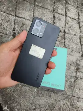 oppo reno 7 fullset
ram 8gb internal 256g