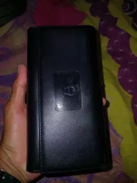 Dompet aigner kulit