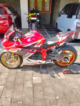 Jual cbr 250 tipe tertinggi,vareasi lebih 30 jt