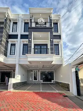 Rumah Mewah Dalam Cluster Modern Classic Di Jagakarsa