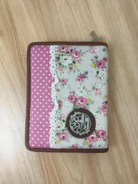 Sampul Al Qur'an Madina Zhafira Zipper Pink Polkadot