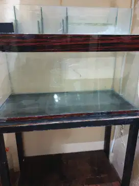 Aquarium + talang kaca + meja besi