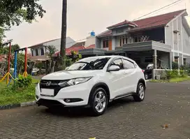 Honda HRV 1.5 S MT 2017/2018 Manual HR-V E putih prestige mugen at