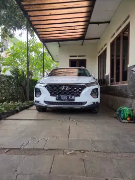 Santa Fe putih 2018 2.2 CDRI Registrasi 2021 - khusus PEMAKAI