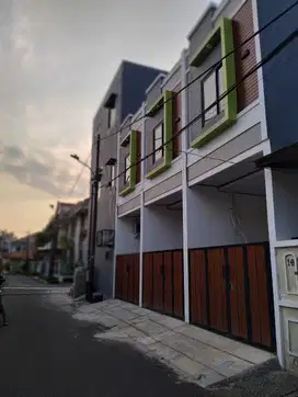 Di jual rumah cluster di jakarta pusat